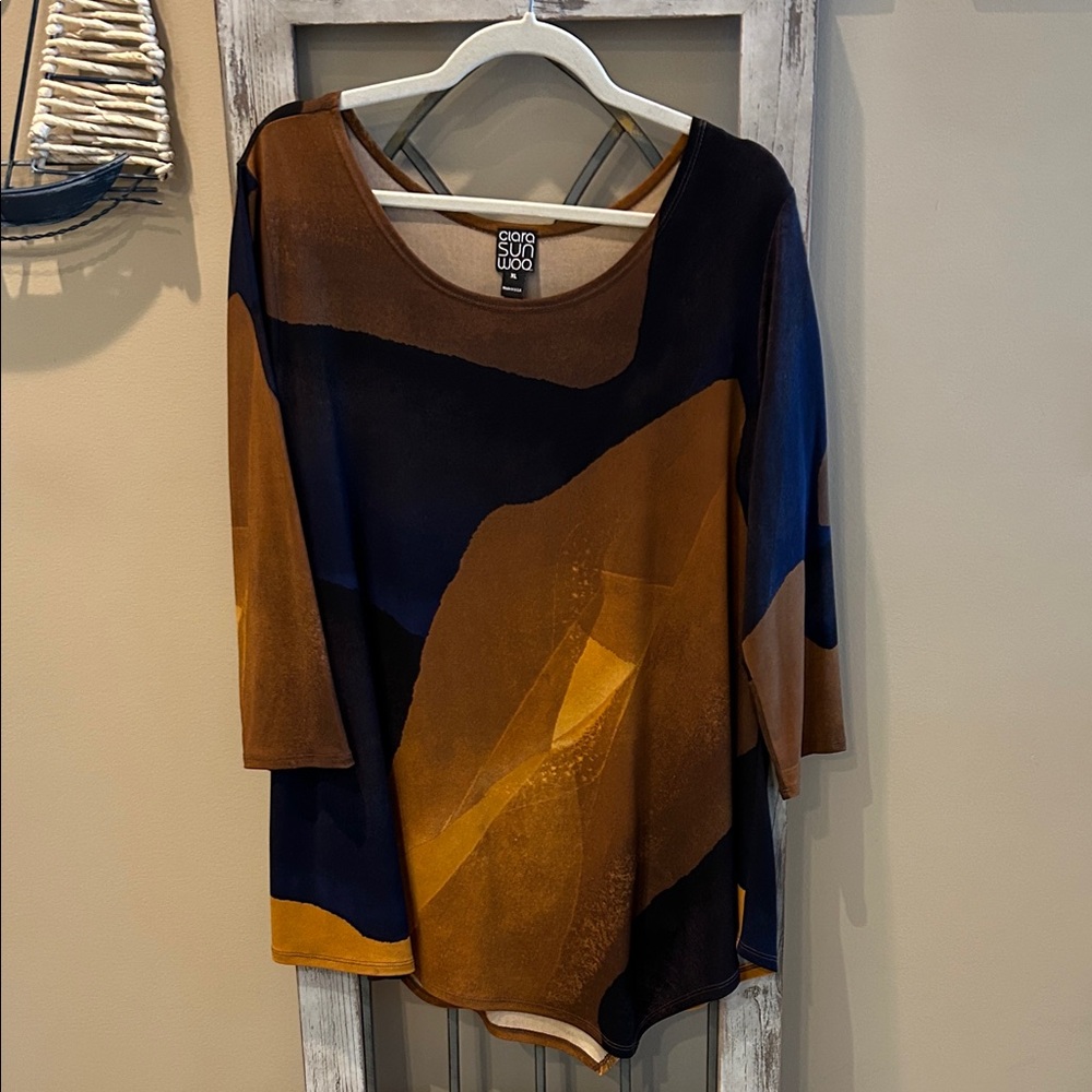 CLARA SUNWOO Abstract Brown and Blue Top